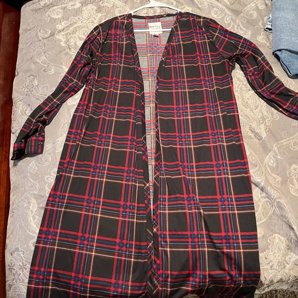 New York Laundry Sweaters - Black and red plaid cardigan